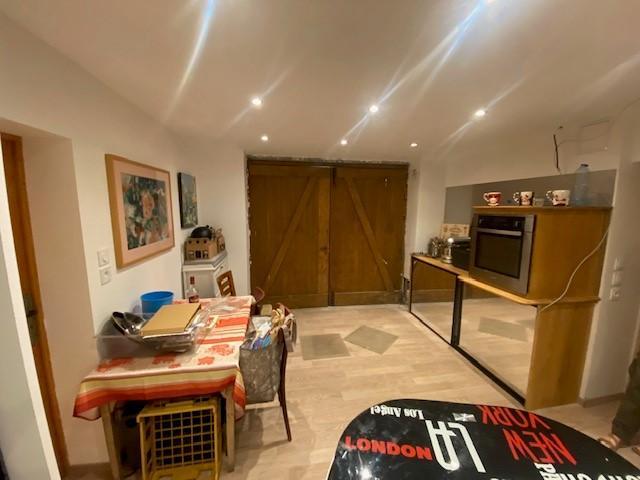 Image No.6-5 Bed House for sale