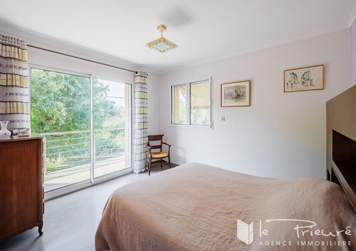 Image No.14-4 Bed House for sale