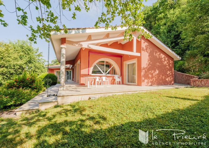 Image No.2-4 Bed House for sale