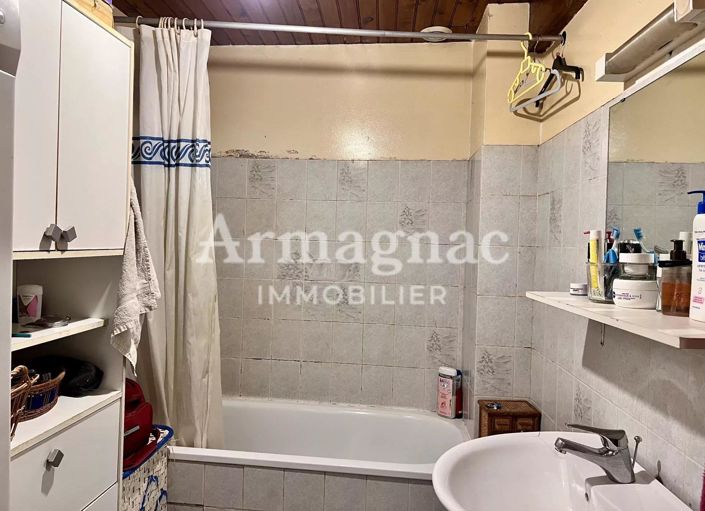 Image No.10-4 Bed House for sale