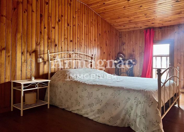 Image No.12-4 Bed House for sale