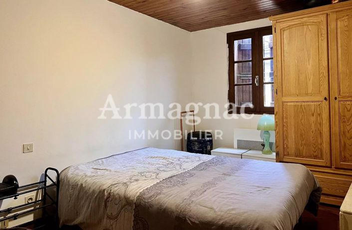 Image No.9-4 Bed House for sale