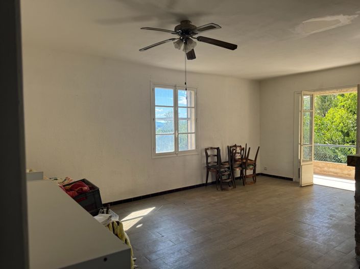 Image No.14-4 Bed House for sale