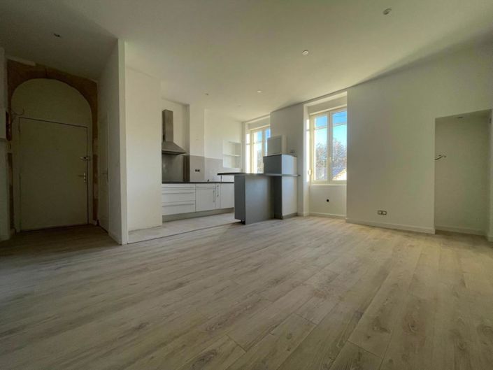 Image No.2-2 Bed Apartment for sale