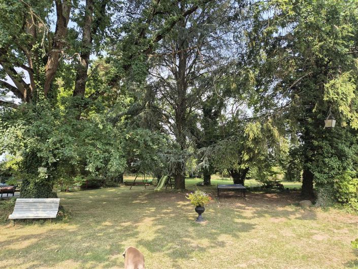 Image No.2-4 Bed House for sale