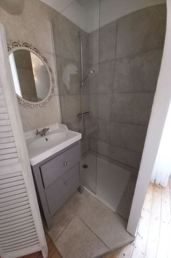 Image No.8-2 Bed House for sale