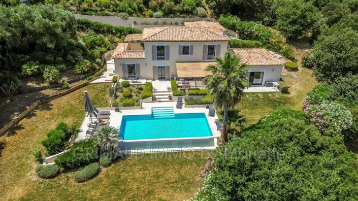 Image No.1-4 Bed House for sale