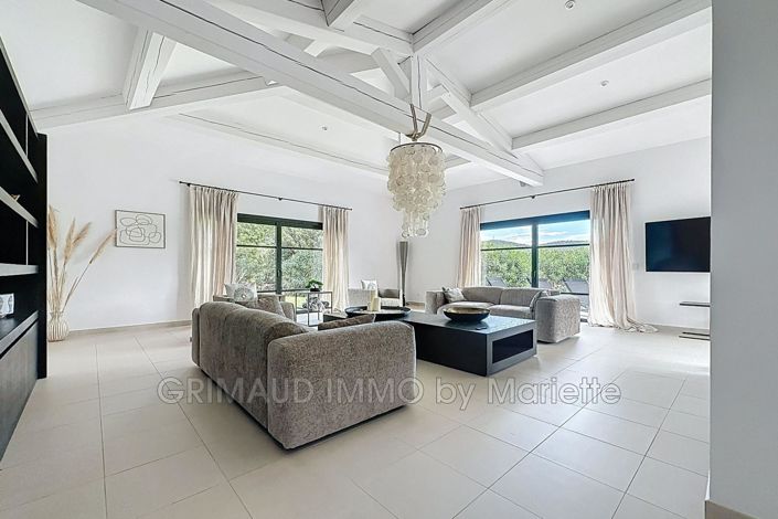 Image No.11-4 Bed House for sale