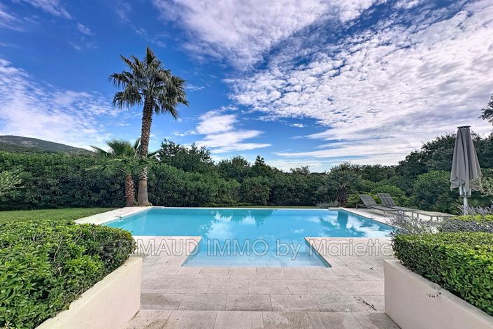 Image No.2-4 Bed House for sale