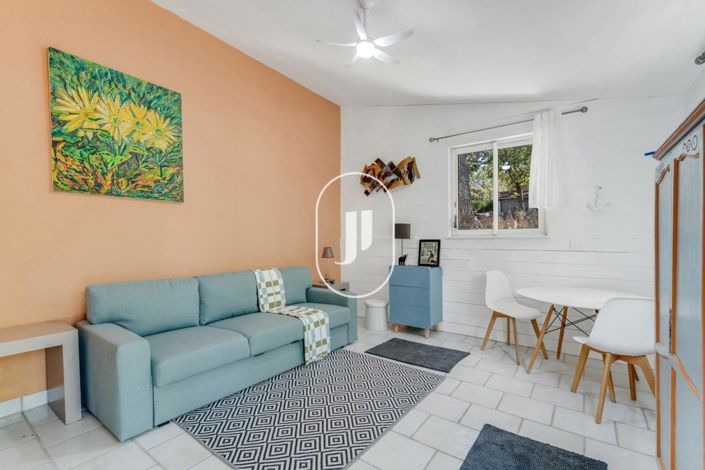 Image No.10-4 Bed House for sale