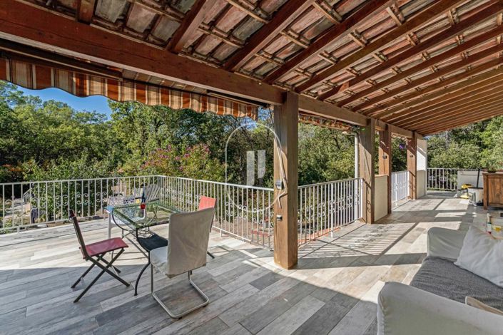 Image No.2-4 Bed House for sale