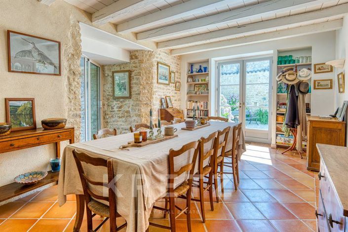 Image No.4-6 Bed House for sale