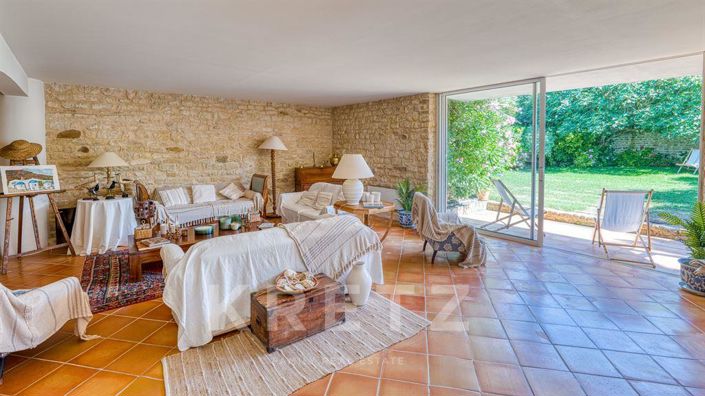 Image No.5-6 Bed House for sale