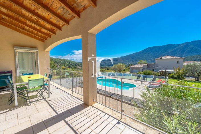 Image No.20-4 Bed House for sale