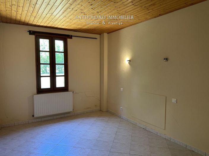 Image No.21-3 Bed House for sale