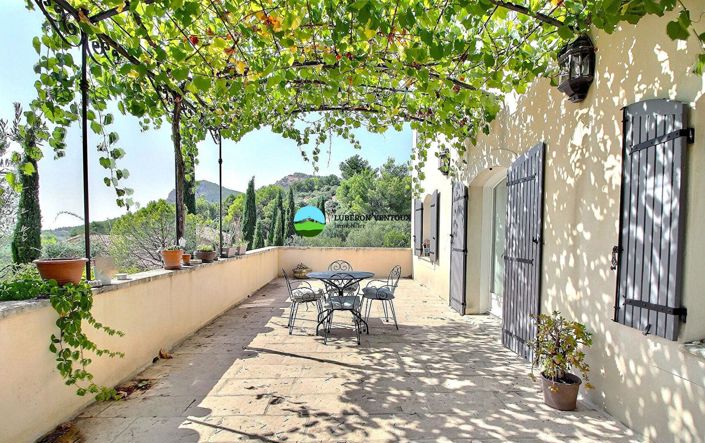 Image No.3-5 Bed House for sale