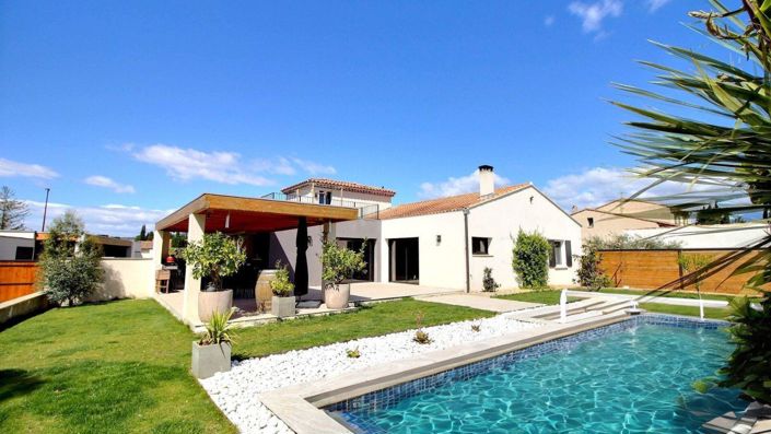 Image No.3-6 Bed House for sale