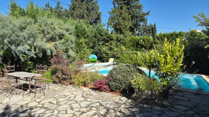 Image No.2-4 Bed House for sale