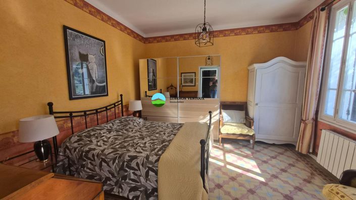 Image No.6-4 Bed House for sale