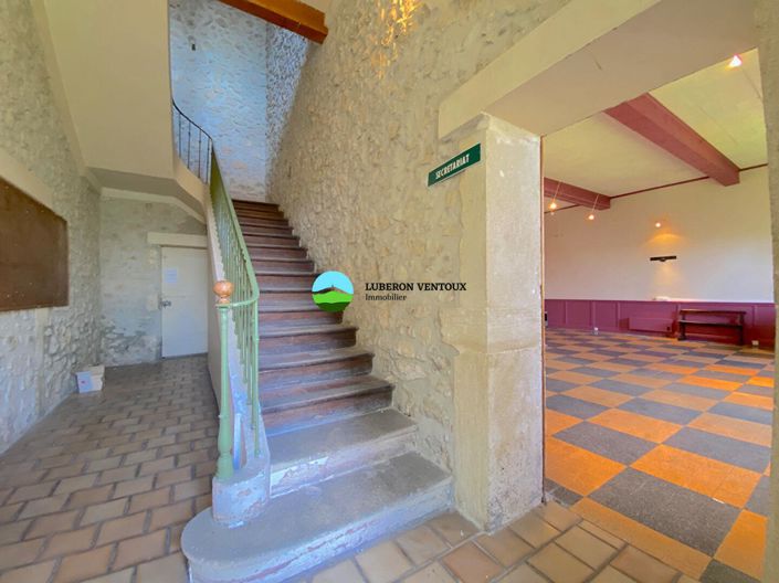 Image No.10-3 Bed House for sale