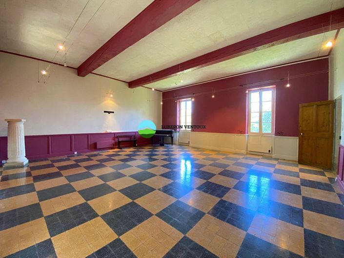 Image No.8-3 Bed House for sale