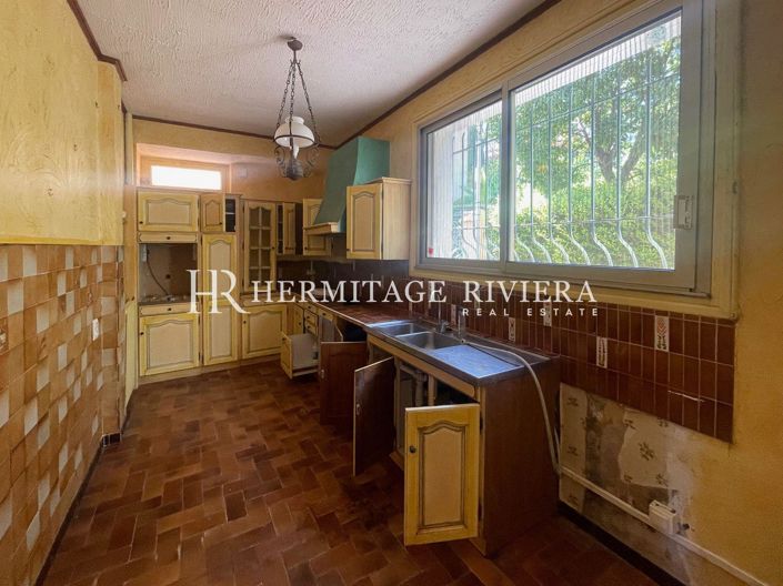 Image No.8-4 Bed House for sale