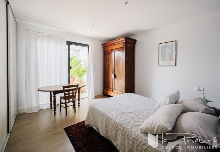 Image No.10-4 Bed House for sale