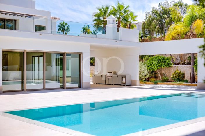 Image No.11-5 Bed House for sale