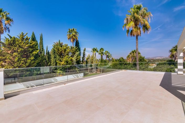 Image No.49-5 Bed House for sale