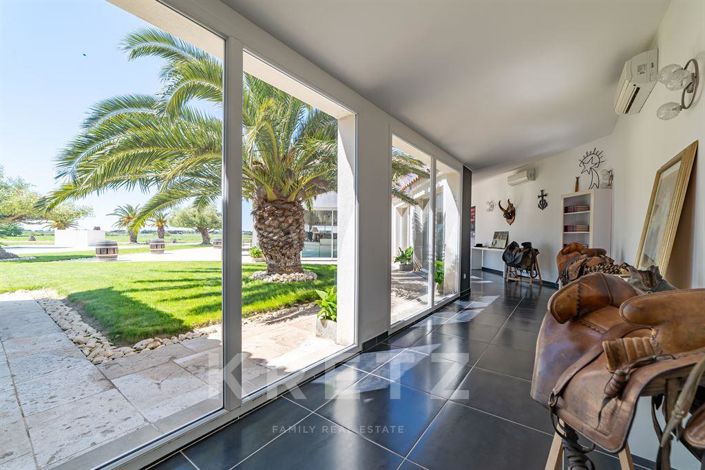 Image No.10-9 Bed House for sale