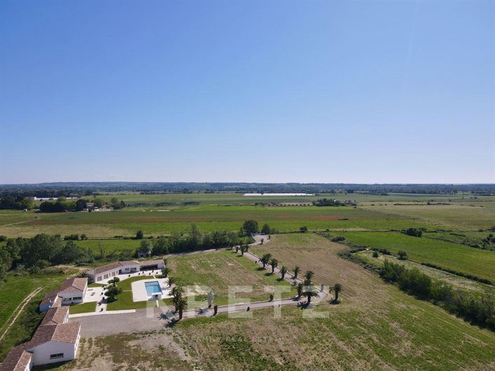 Image No.20-9 Bed House for sale