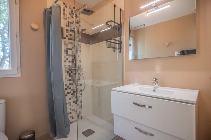 Image No.13-3 Bed House for sale