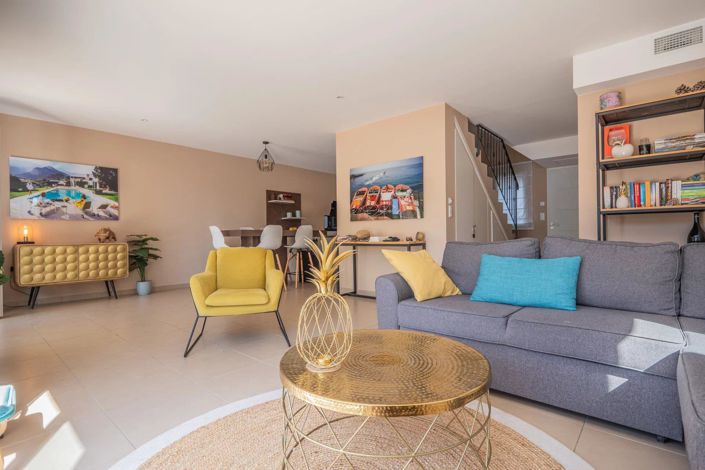 Image No.6-3 Bed House for sale