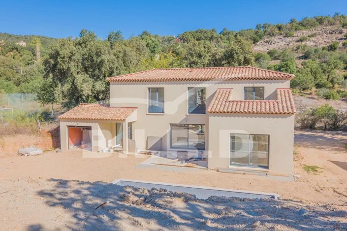 Image No.2-4 Bed House for sale