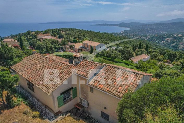 Image No.2-4 Bed House for sale