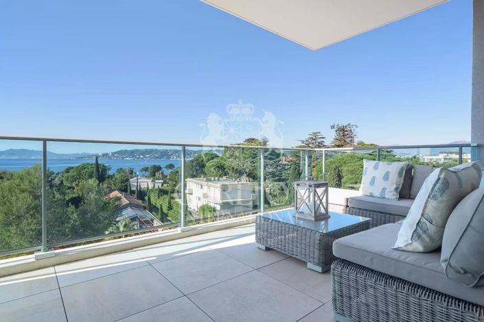 Image No.16-3 Bed Property for sale