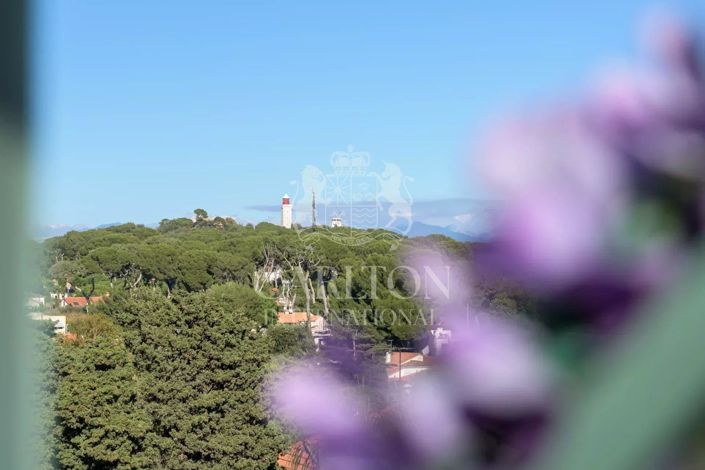 Image No.21-3 Bed Apartment for sale