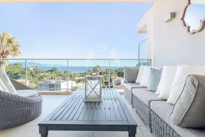 Image No.5-3 Bed Property for sale