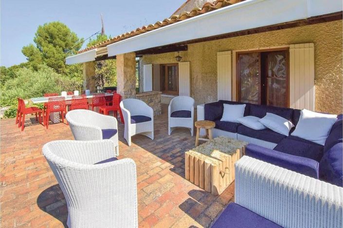 Image No.5-7 Bed House for sale