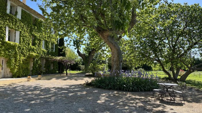 Image No.5-10 Bed House for sale