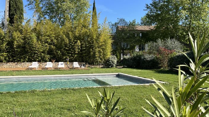 Image No.8-10 Bed House for sale