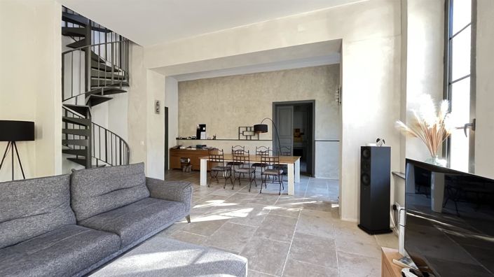 Image No.11-9 Bed House for sale