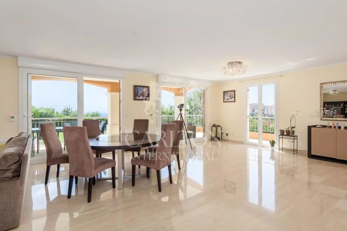 Image No.3-Maison de 4 chambres à vendre à Nice