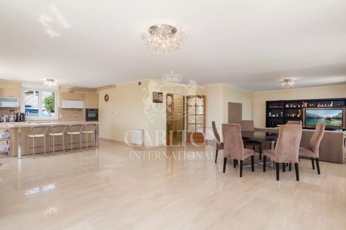 Image No.6-Maison de 4 chambres à vendre à Nice