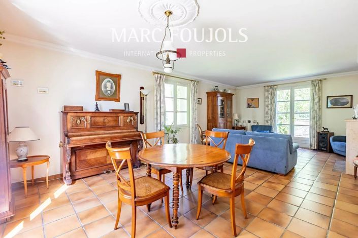 Image No.11-5 Bed House for sale