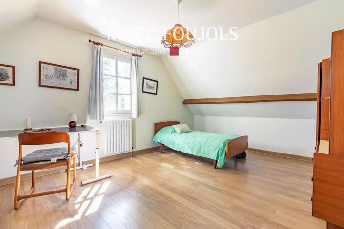 Image No.16-5 Bed House for sale