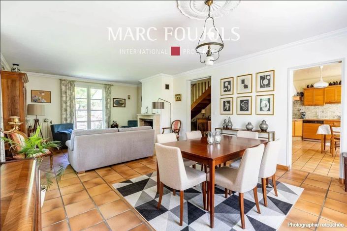 Image No.6-5 Bed House for sale