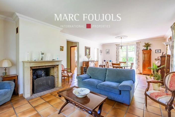 Image No.9-5 Bed House for sale