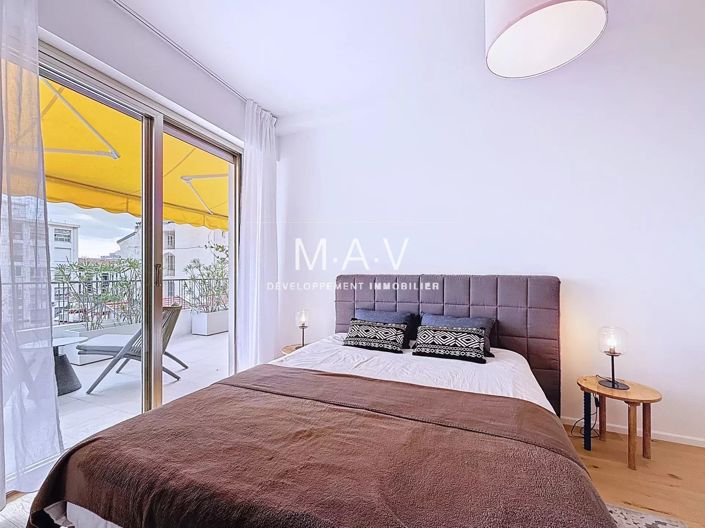 Image No.10-3 Bed Apartment for sale