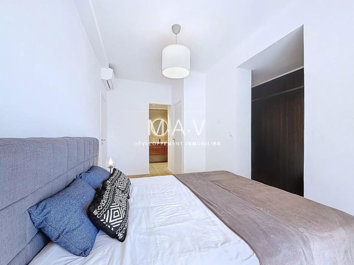 Image No.12-3 Bed Apartment for sale